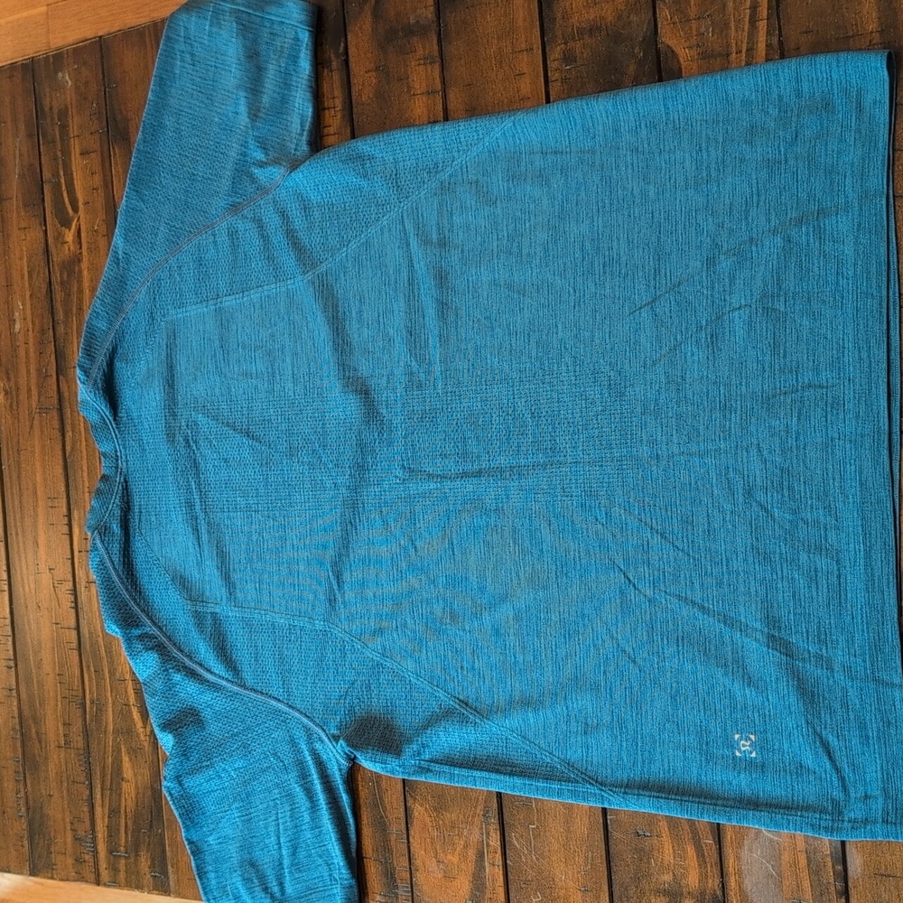 Lululemon Metal Vent Short Sleeve - Picture 5 of 5